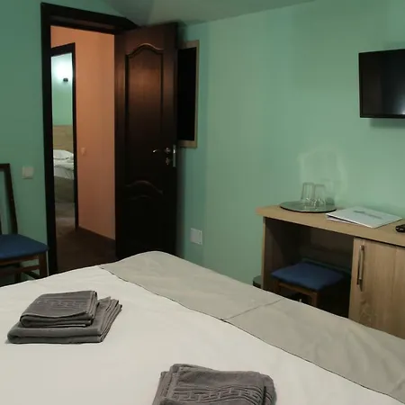 Guest house Livada De Zmeura *